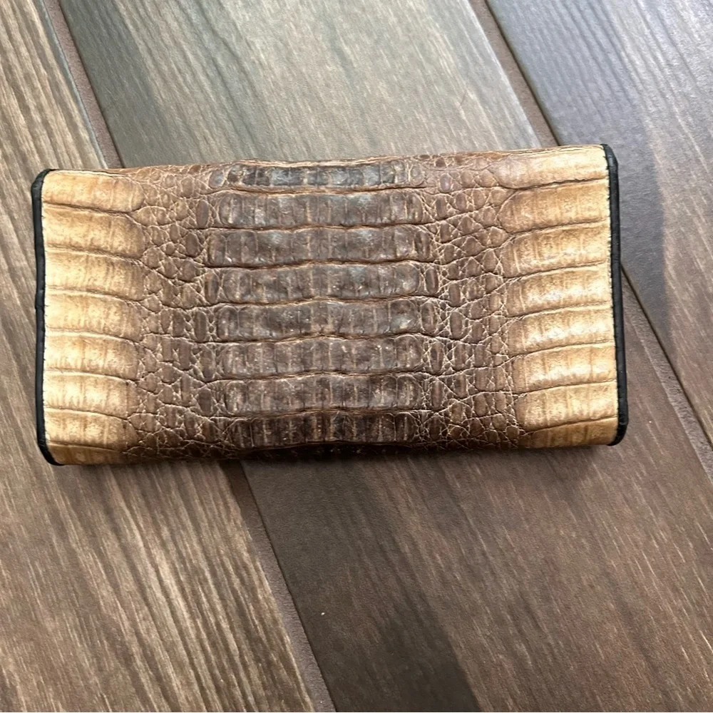 VTG Nina Raye Genuine Crocodile Skin Wallet in Brown